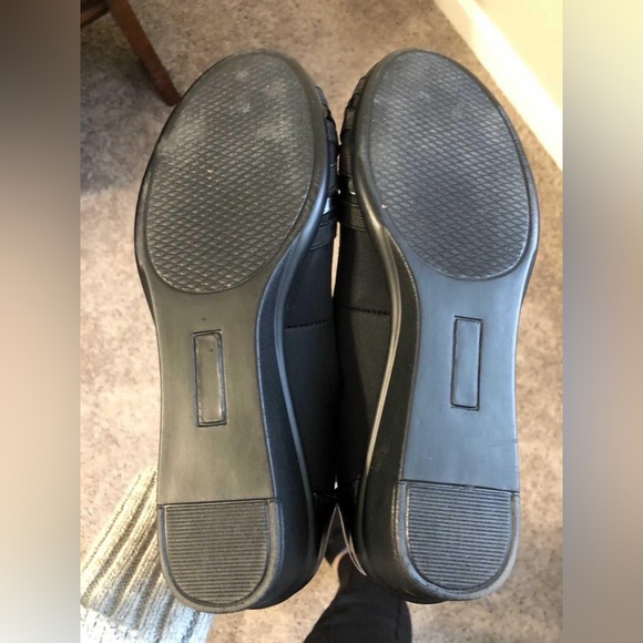 Black wedges size 7 - Picture 3 of 4